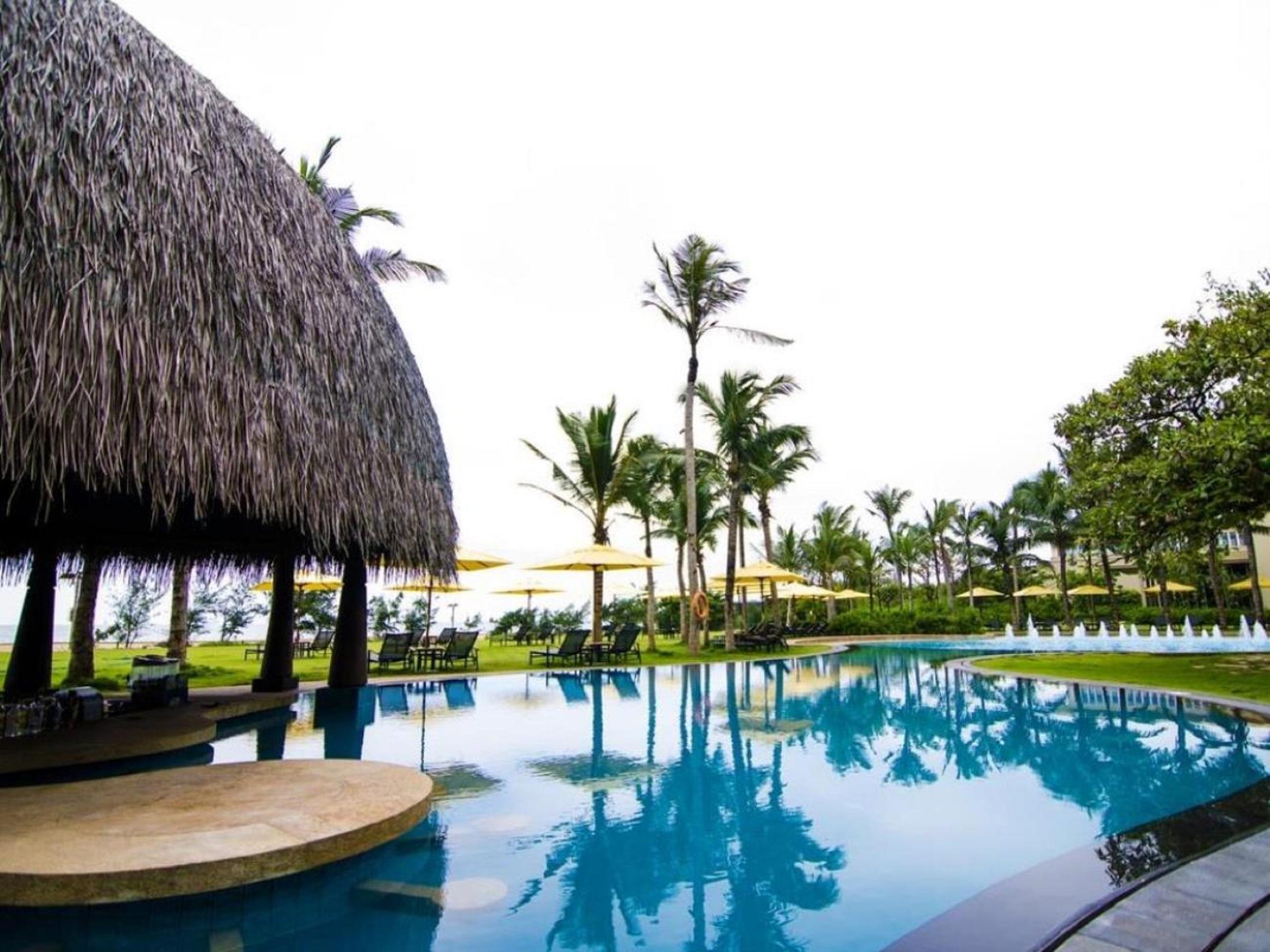 Sentido Heritance Negombo Exterior photo The pool at the InterContinental Changi
