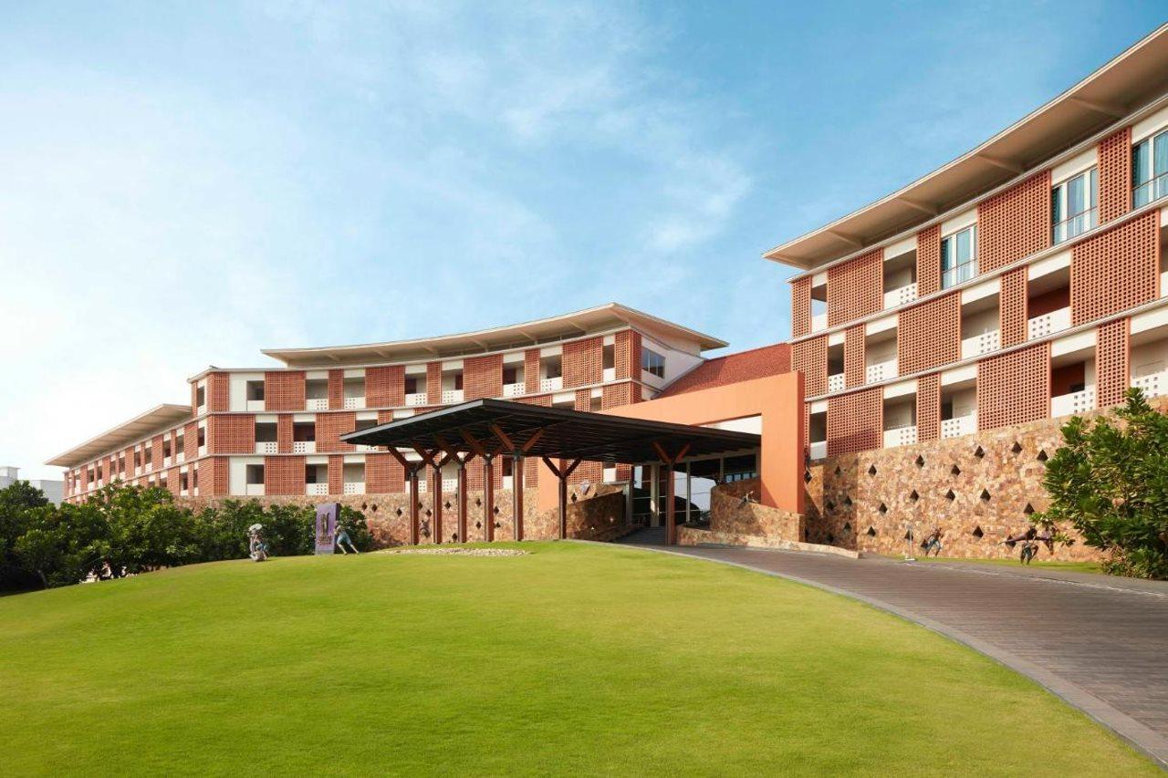 Sentido Heritance Negombo Exterior photo The Leela Palace, Udaipur