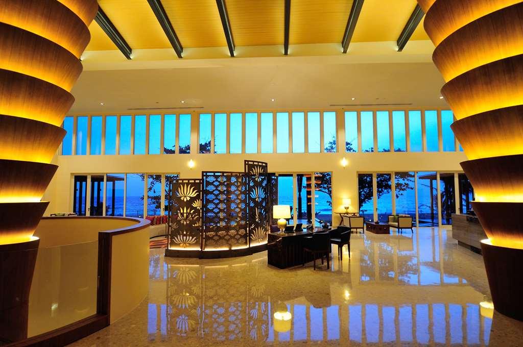 Sentido Heritance Negombo Interior photo The lobby of the hotel
