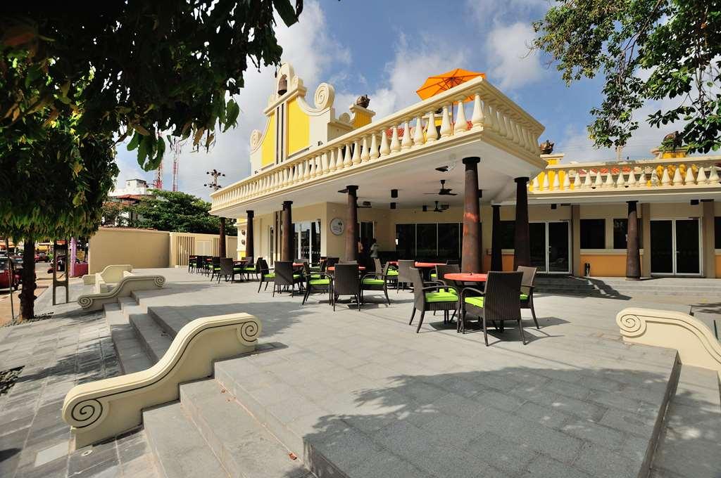 Sentido Heritance Negombo Restaurant photo The restaurant at the station
