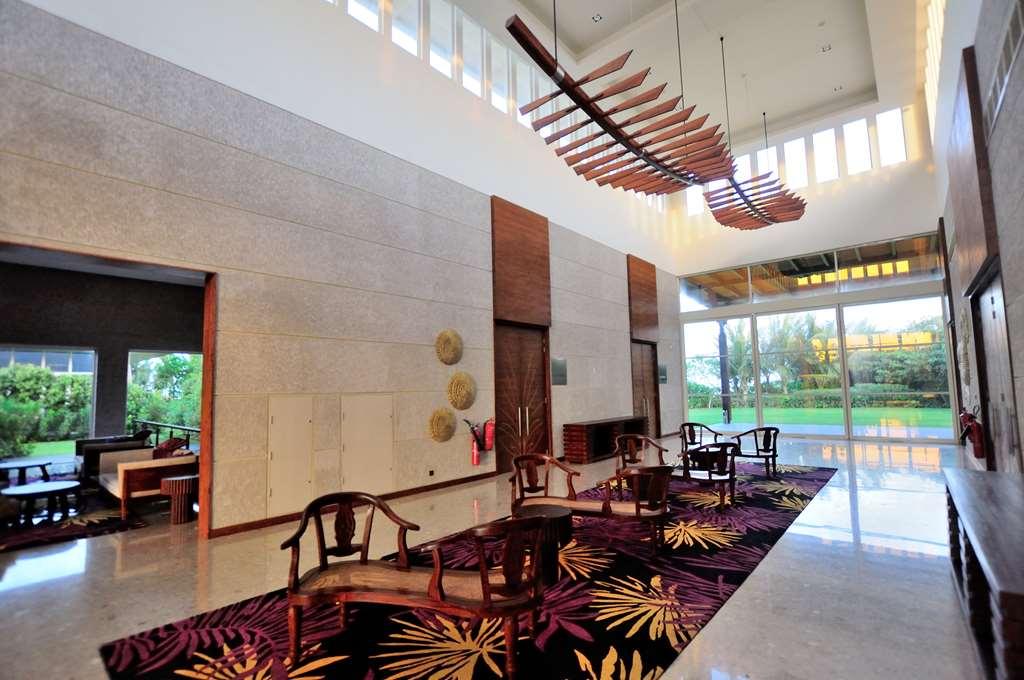 Sentido Heritance Negombo Facilities photo The interior of the hotel
