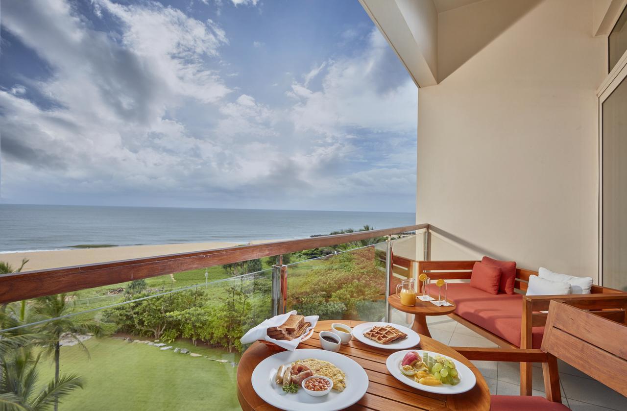 Sentido Heritance Negombo Exterior photo View from the balcony of a suite at the hotel